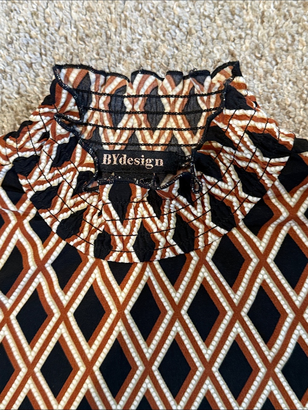 Diamond-Patterned Top - Picture 2 of 10
